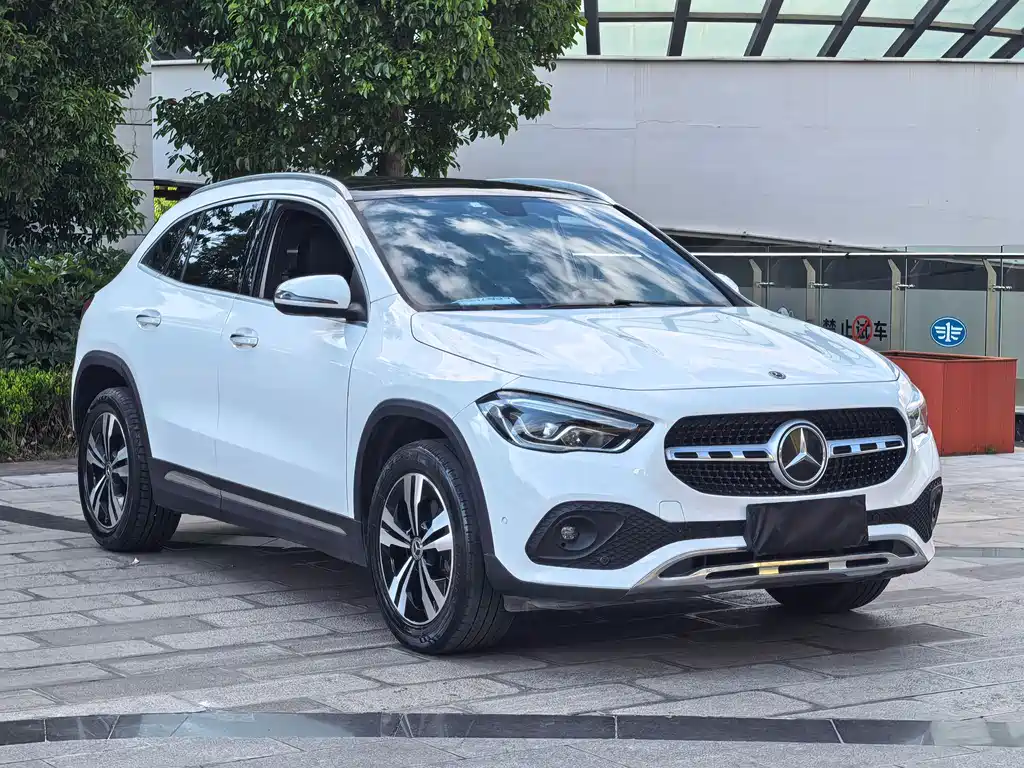 Mercedes-Benz GLA 2020 — фото 1