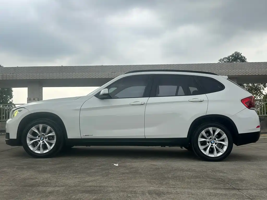 BMW X1 2014 — фото 10