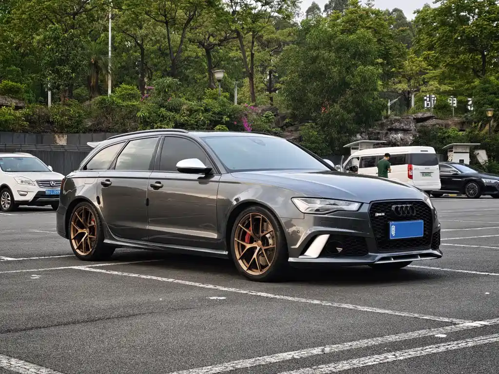 Audi RS 6 2017 — фото 4