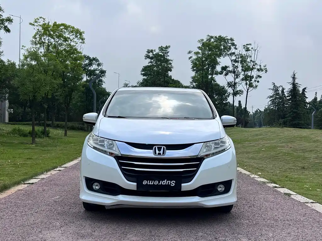 Honda Odyssey 2016 — фото 2