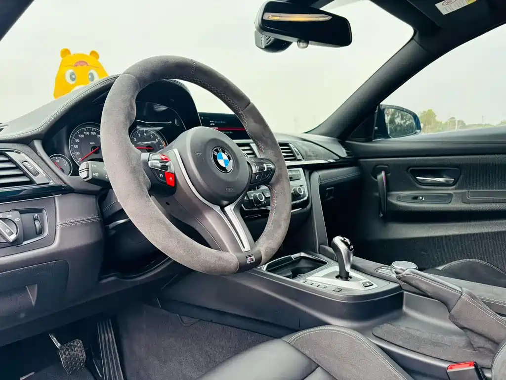 BMW M4 2018 — фото 9