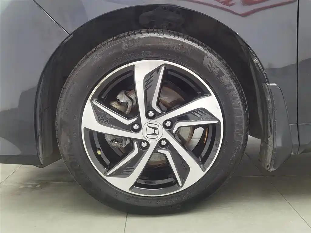 Honda Odyssey 2015 — фото 17