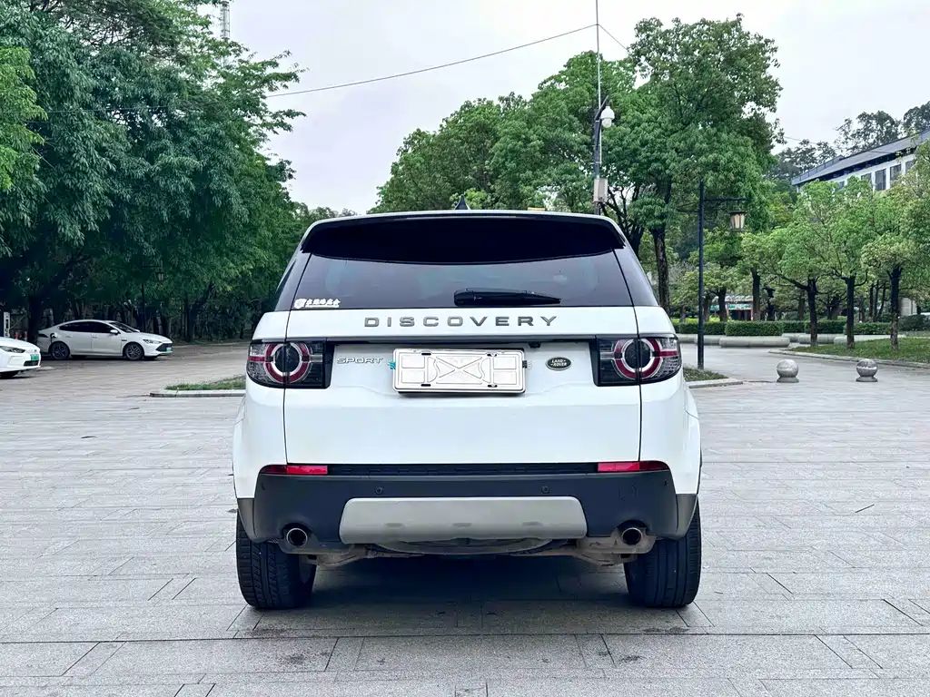 Land Rover Discovery Sport 2018 — фото 10
