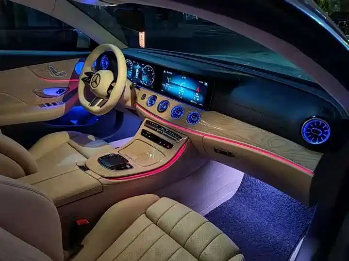 Mercedes-Benz E-Class 2023 — фото 14