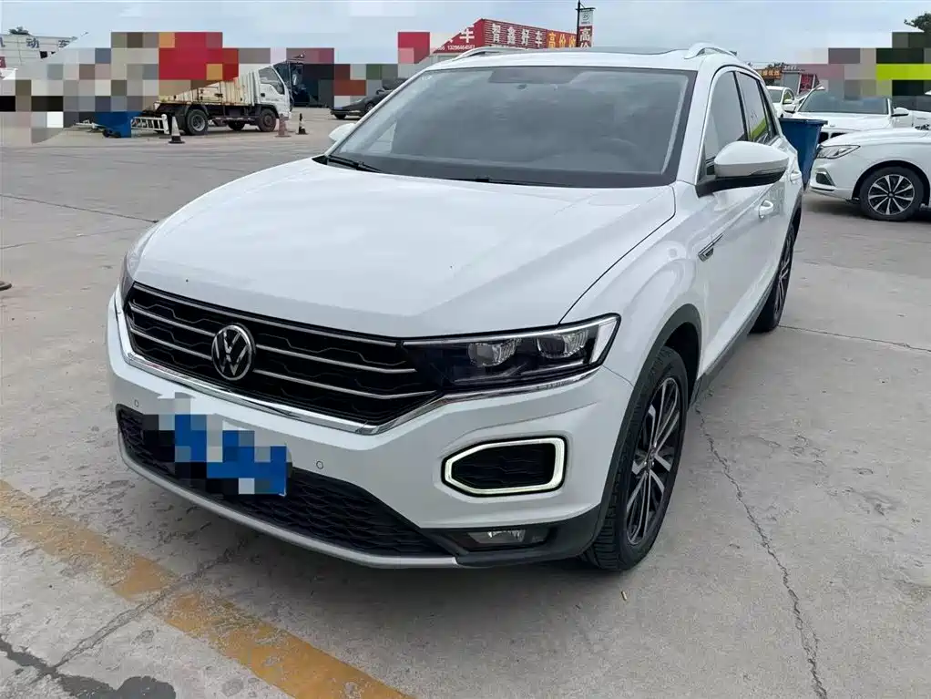 Volkswagen T-Roc 2022 — фото 1