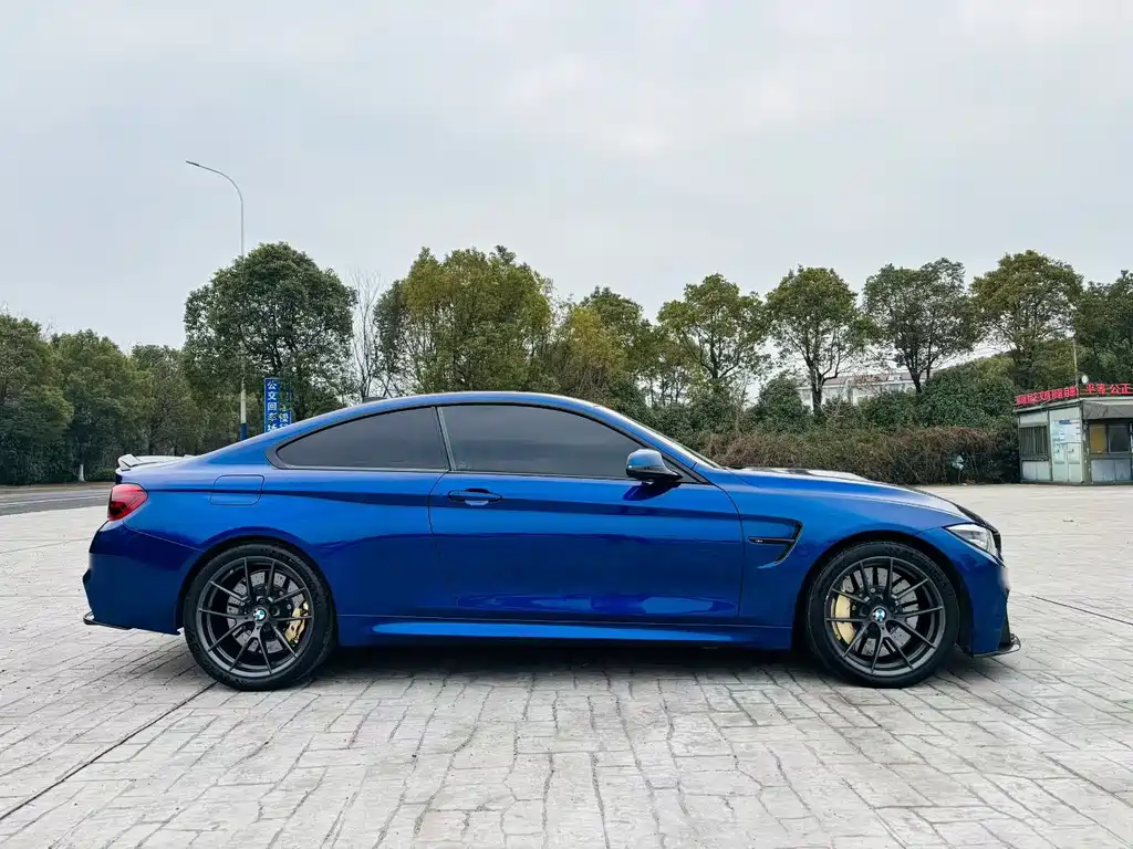 BMW M4 2018 — фото 4