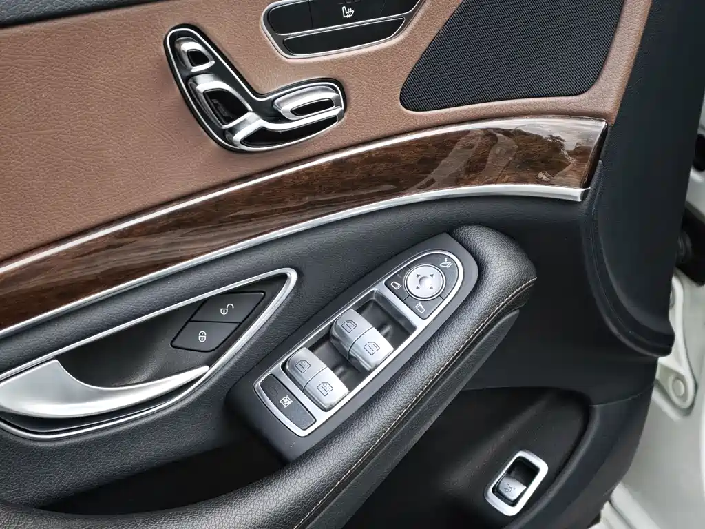 Mercedes-Benz S-Class 2016 — фото 17