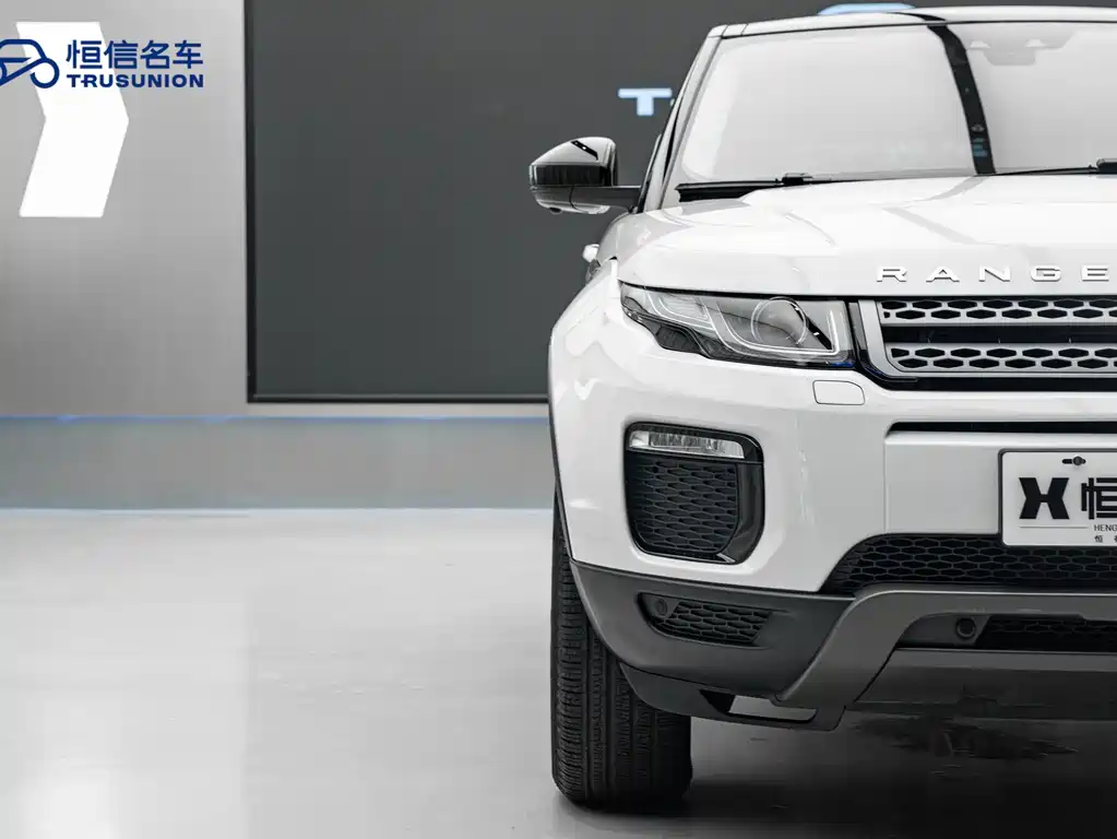 Land Rover Evoque 2019 — фото 8