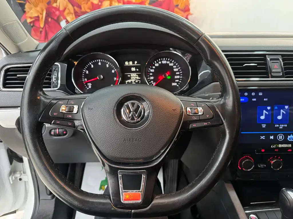 Volkswagen Sagitar 2019 — фото 10