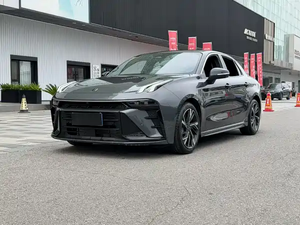 Lynk & Co 03 2025
