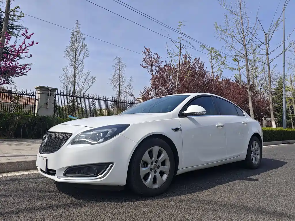Buick Regal 2014 — фото 1