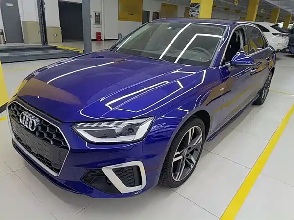 Audi A4L 2020