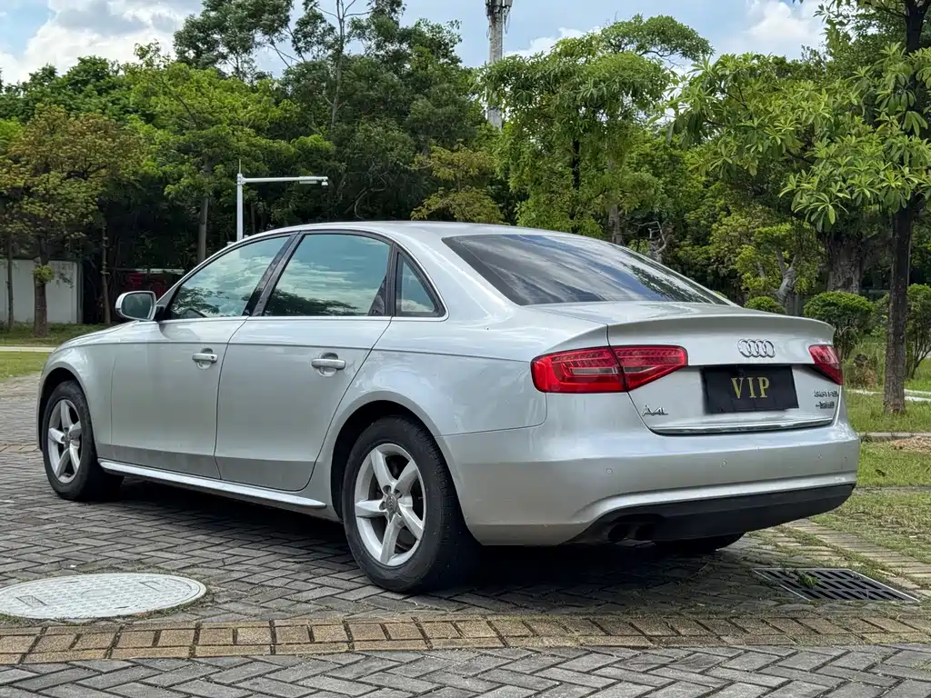 Audi A4L 2013 — фото 15