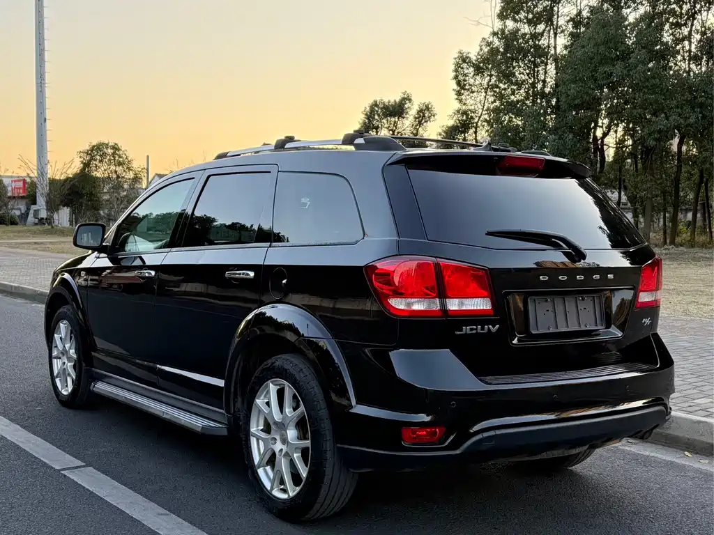 Dodge Journey 2016 — фото 5