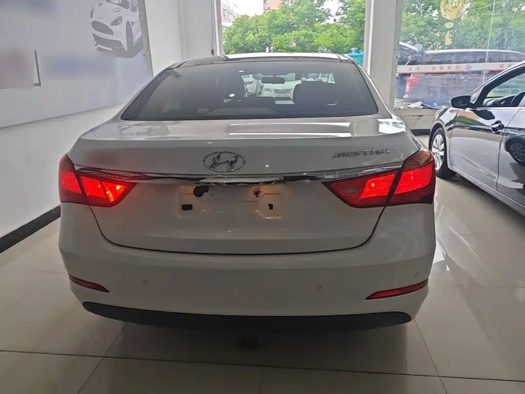 Hyundai Mistra 2015 — фото 4