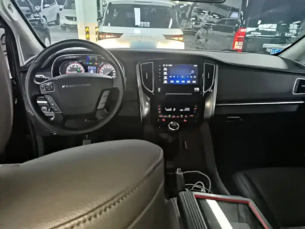 Dongfeng Fengxing M7 2022 — фото 10