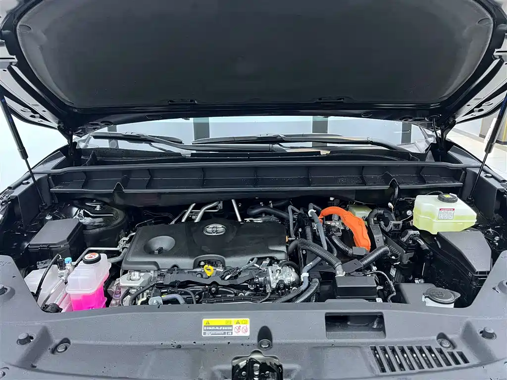 Toyota Crown Kluger