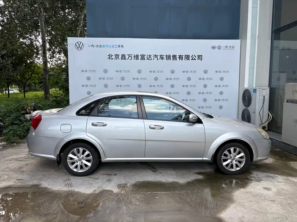 Buick Excelle 2011