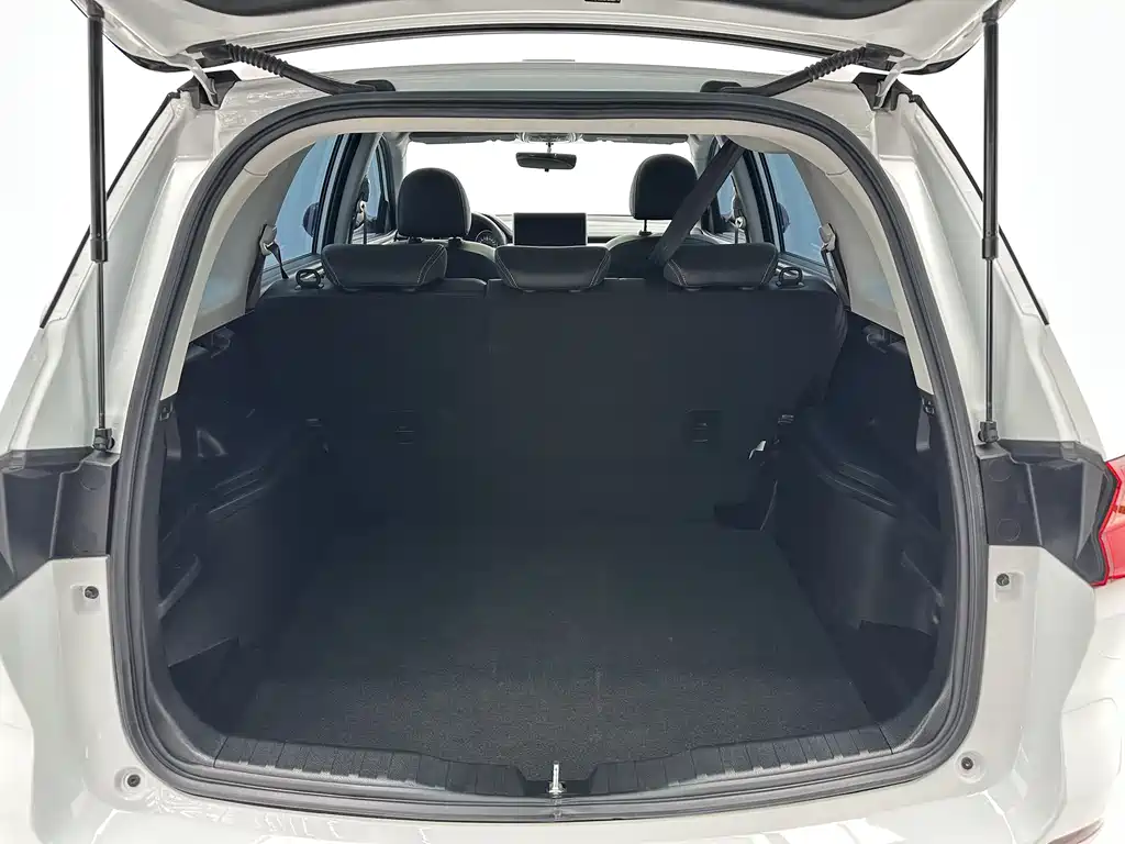 Haval M6 2023 — фото 17