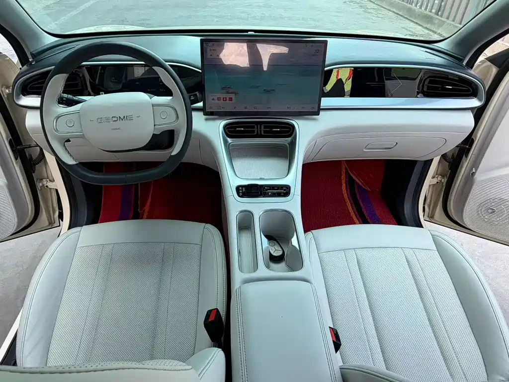 Geely Galaxy Starwish 2025 — фото 8