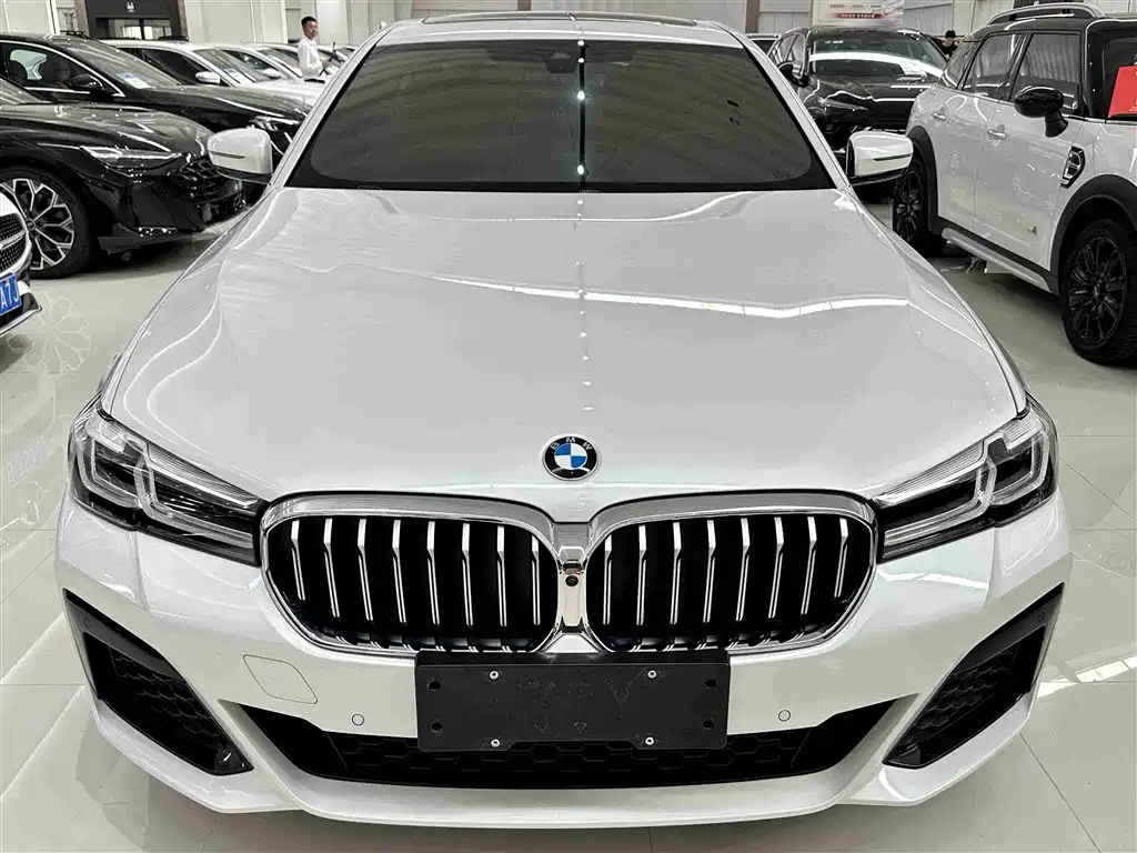 BMW 5 Series 2023
