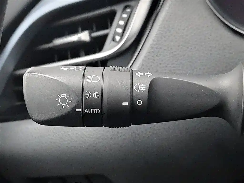 Toyota IZOA 2022 — фото 21