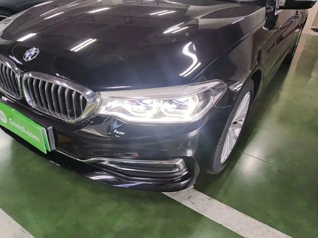 BMW 5 Series New Energy 2020 — фото 24
