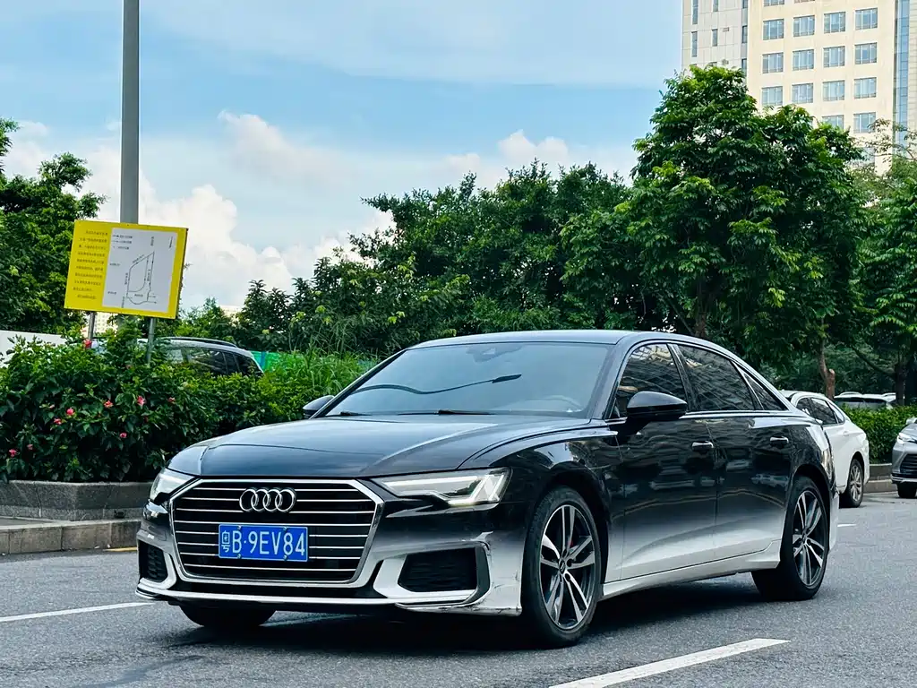 Audi A6L 2022