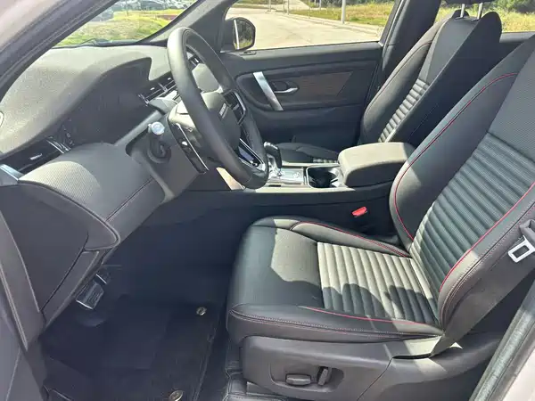 Land Rover Discovery Sport 2022