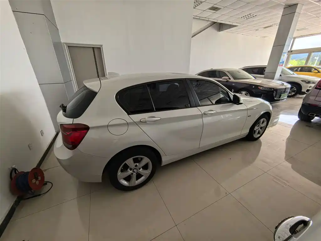 BMW 1 Series 2014 — фото 10