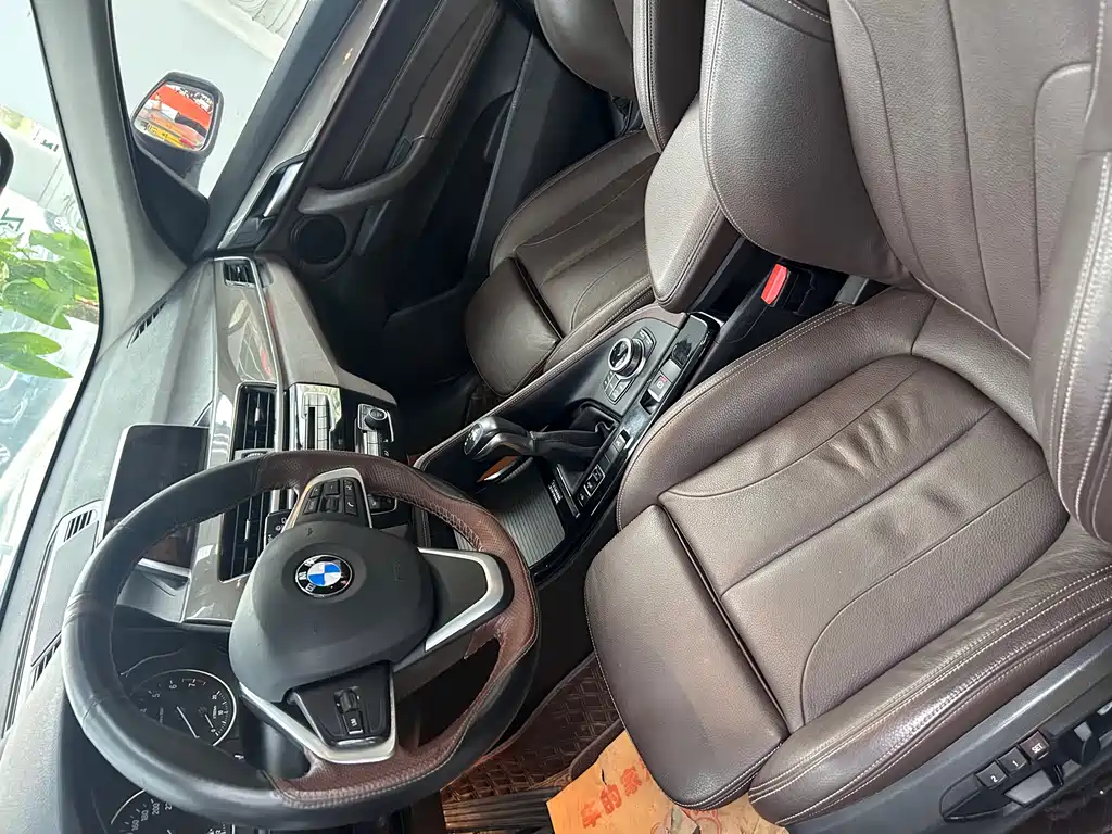 BMW X1 2018 — фото 9