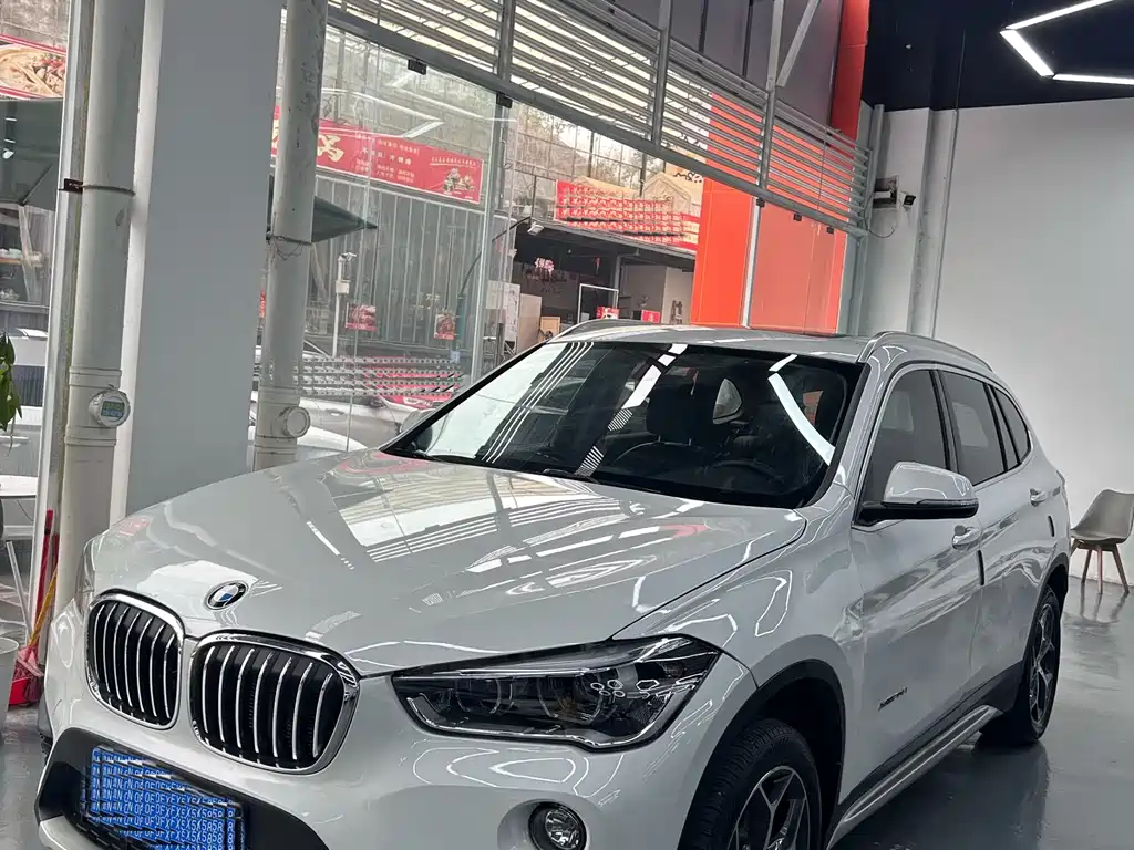 BMW X1 2018 — фото 1