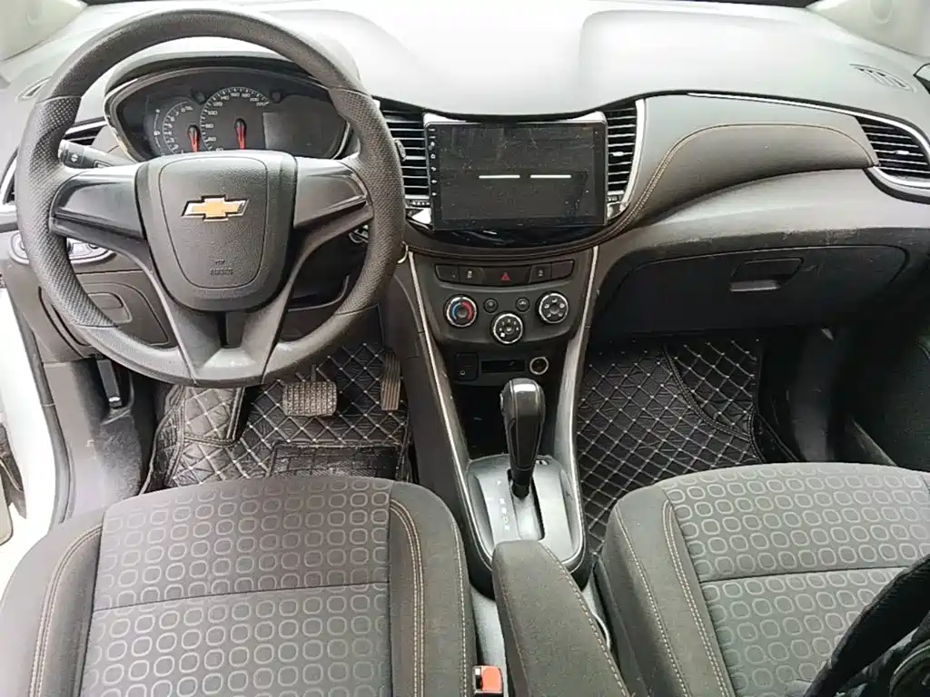 Chevrolet Trax 2017 — фото 10