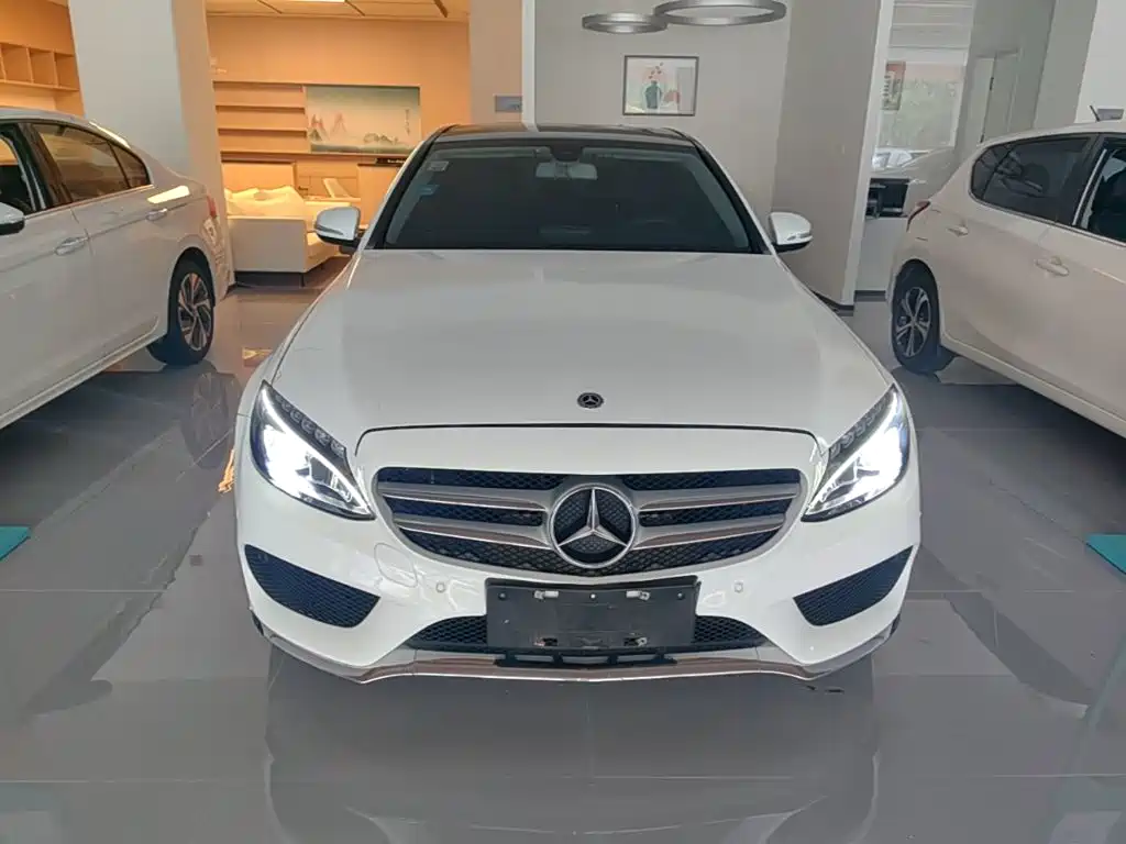 Mercedes-Benz C-Class 2018