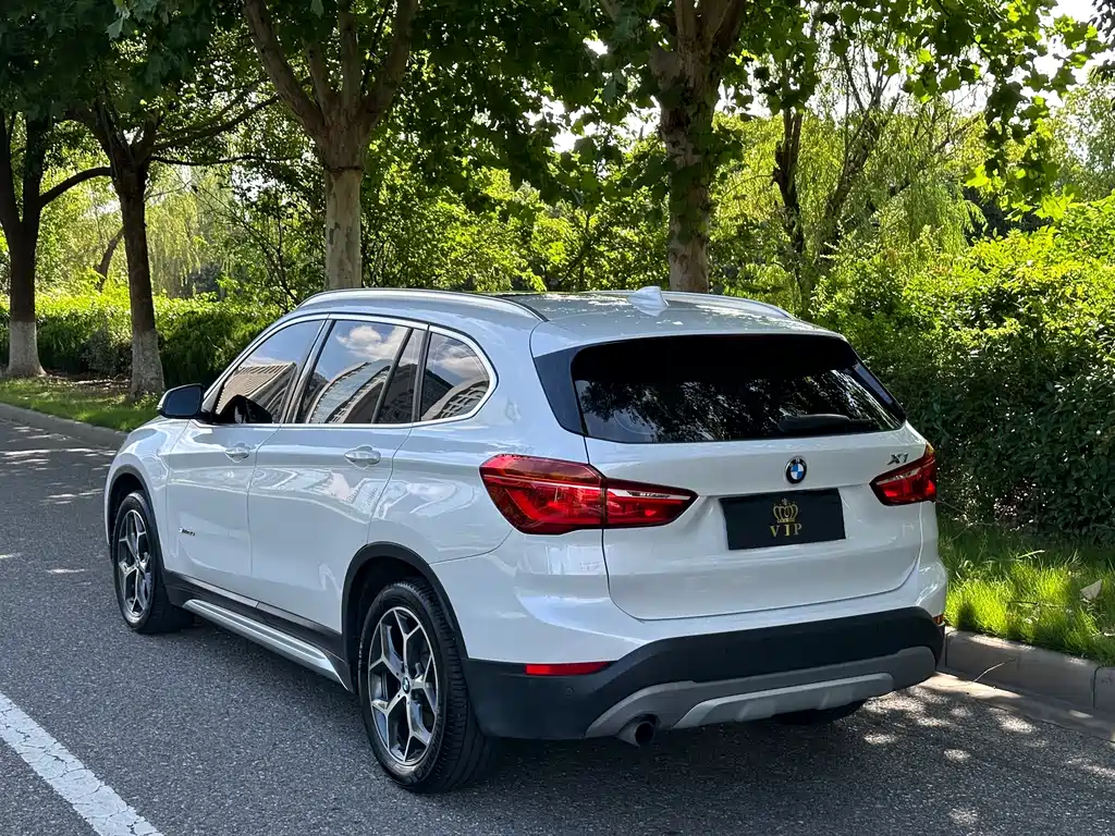 BMW X1 2017 — фото 16