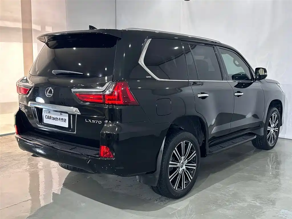 Lexus LX 2020 — фото 6