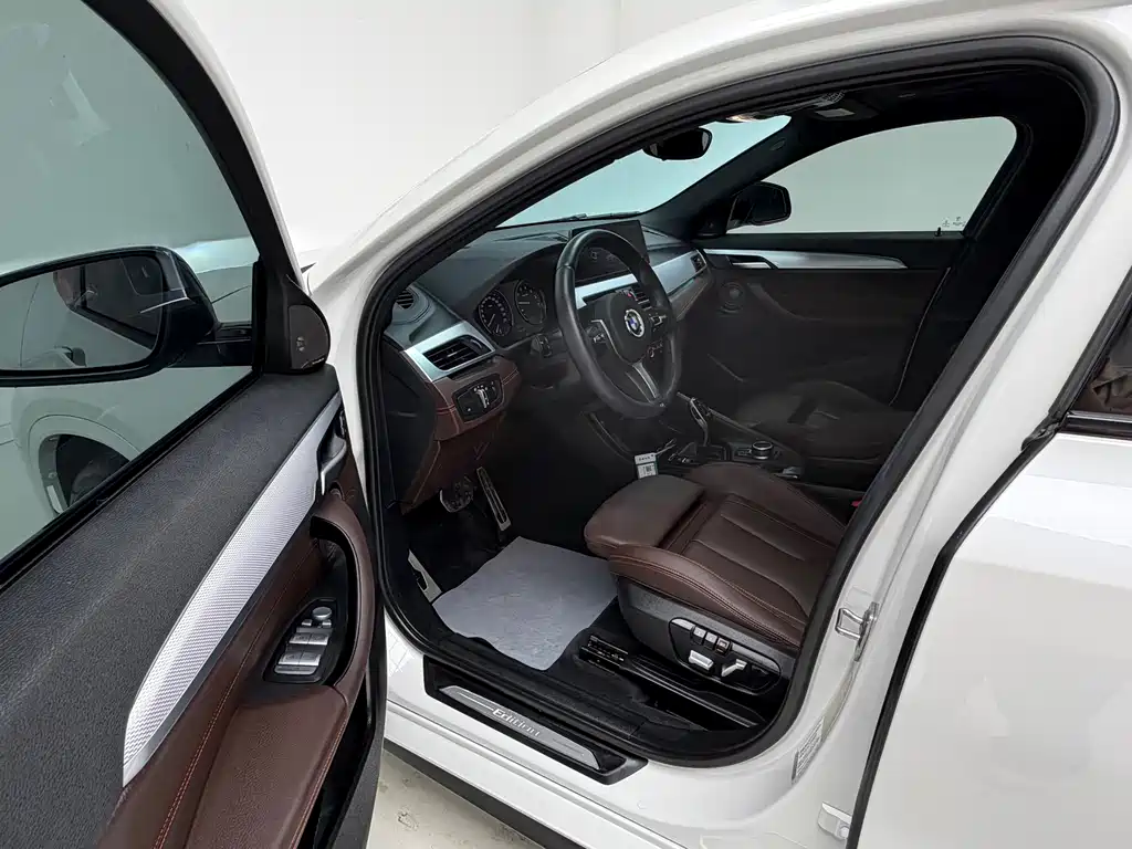 BMW X2 2023 — фото 14