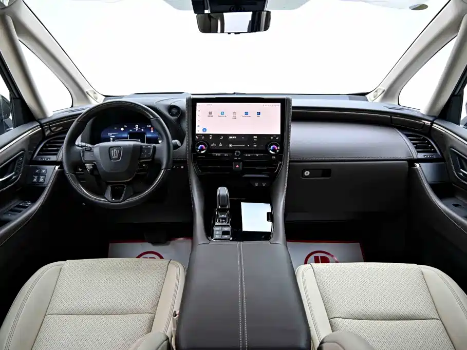 Toyota Vellfire 2023 — фото 5