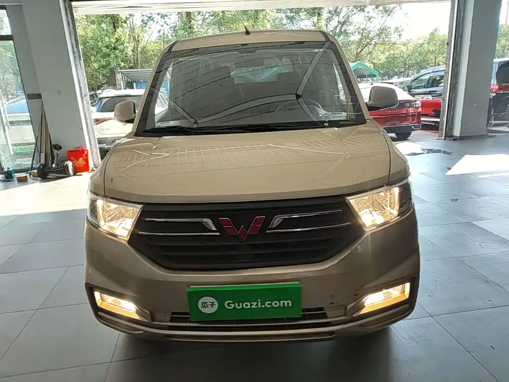 Wuling Hongguang V 2024