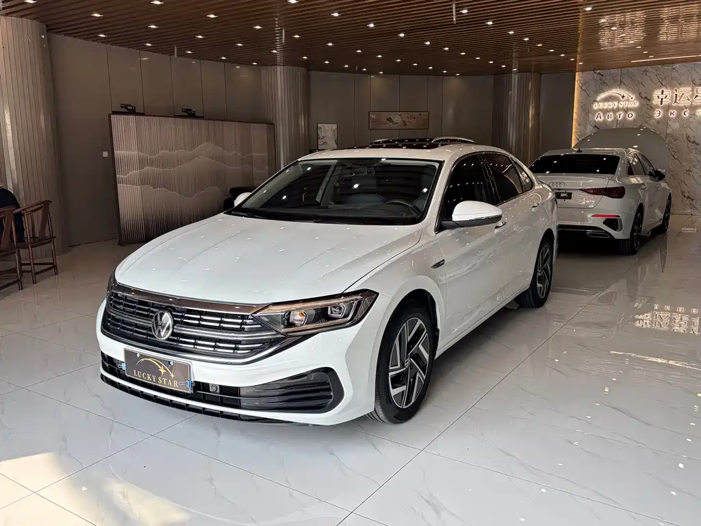Volkswagen Sagitar 2022