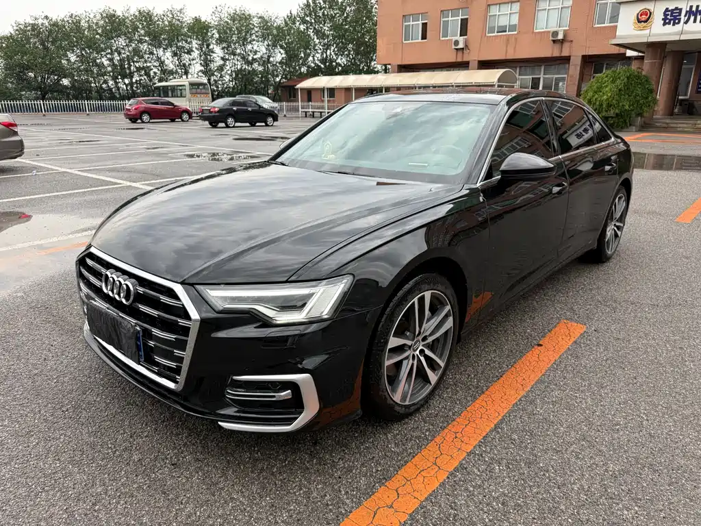 Audi A6L 2019 — фото 1