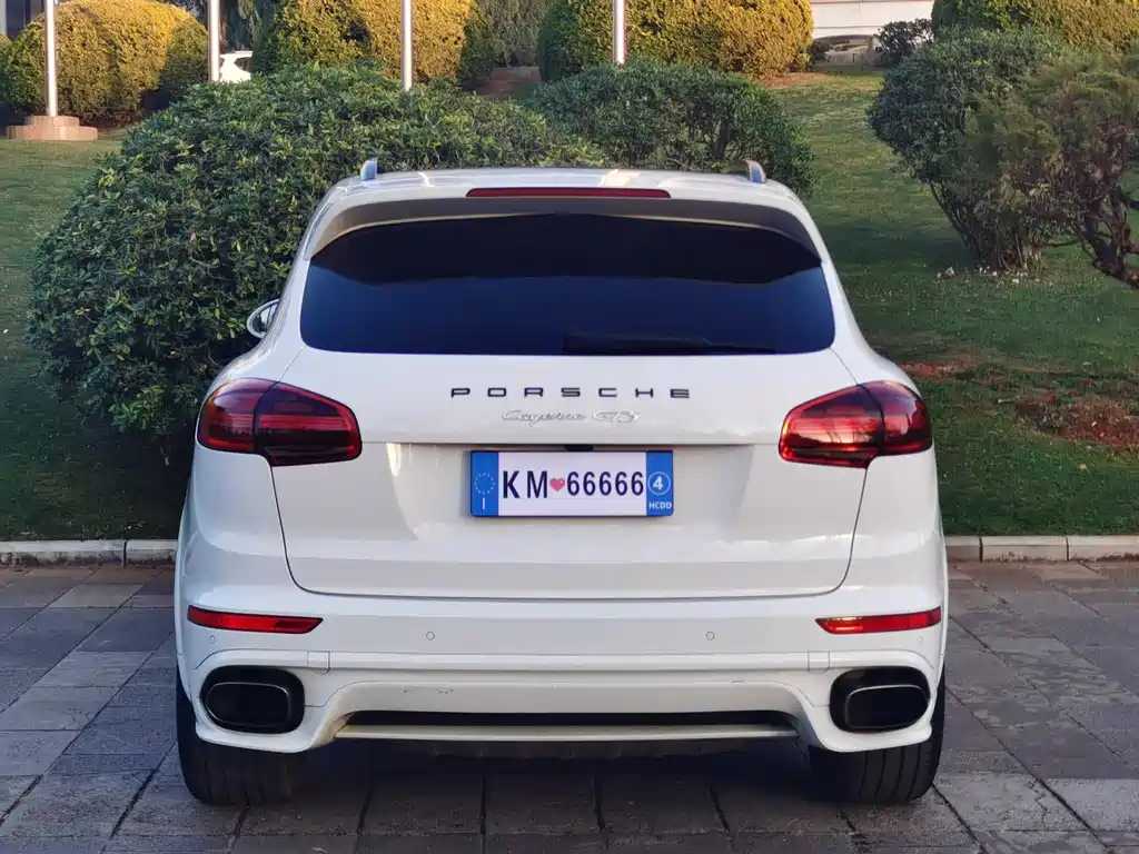 Porsche Cayenne 2015 — фото 9