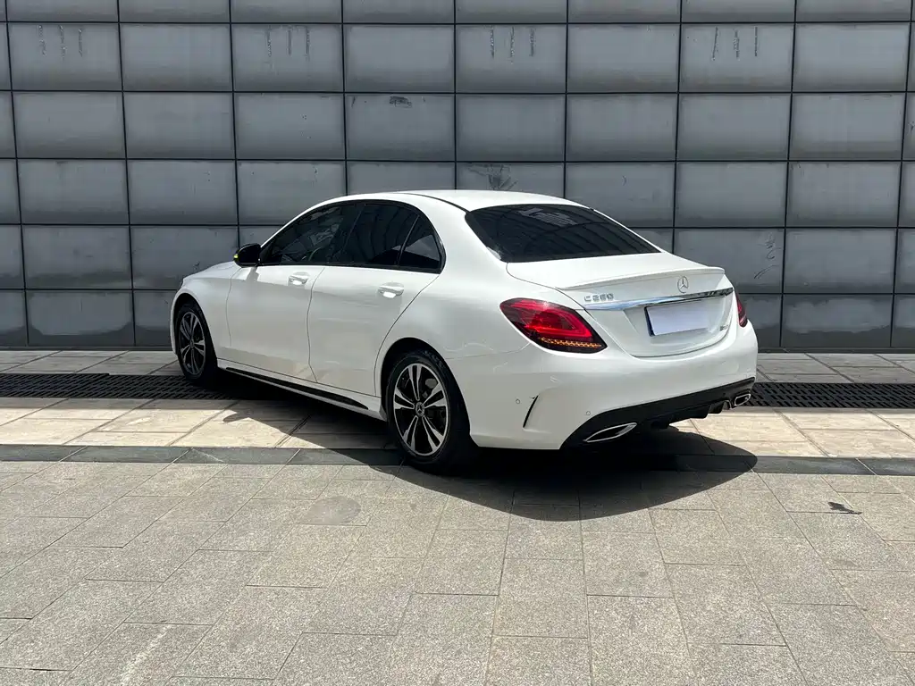 Mercedes-Benz C-Class 2019 — фото 10