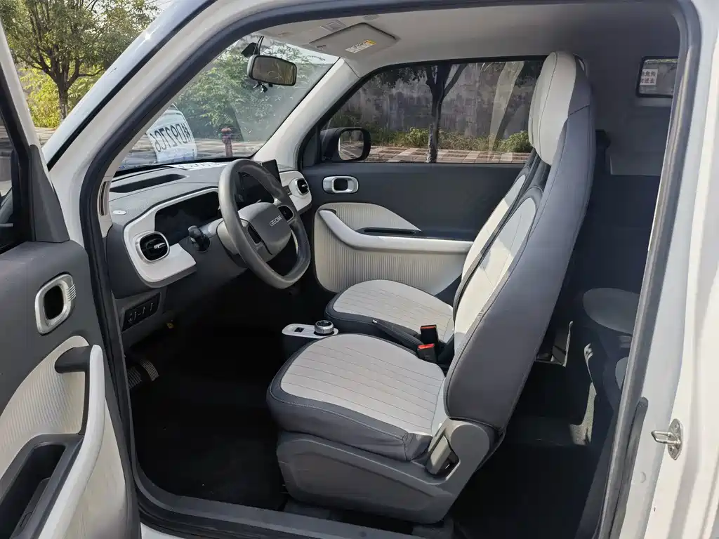 Geely Galaxy Panda 2025 — фото 8