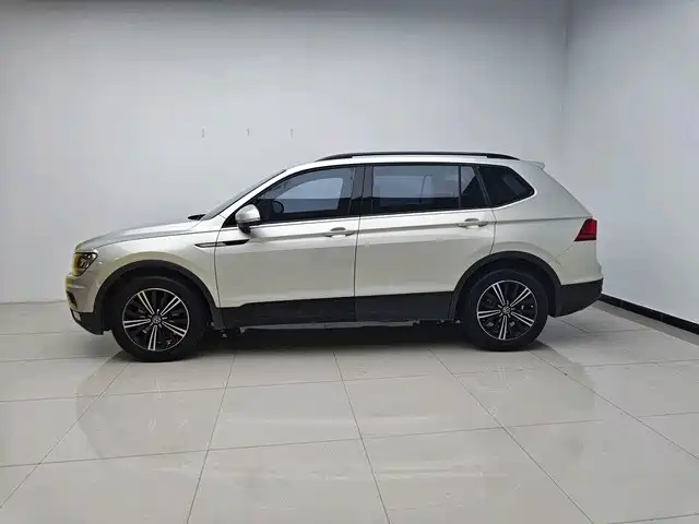 Volkswagen Tiguan L 2021 — фото 2