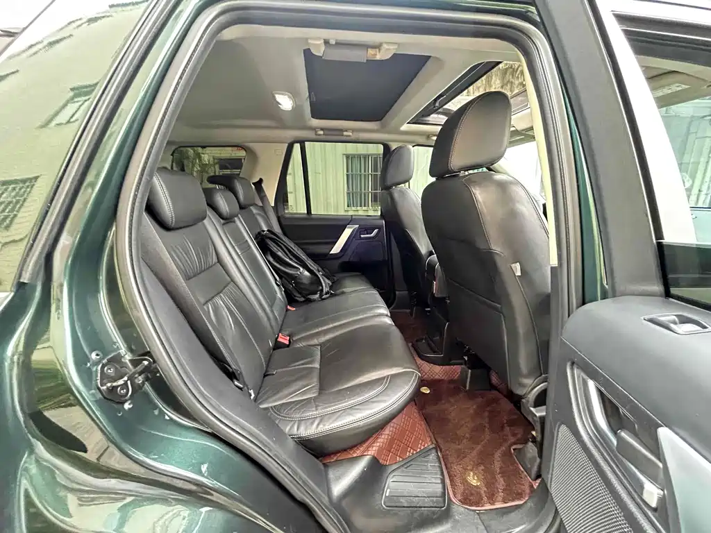 Land Rover Freelander 2 2011 — фото 12