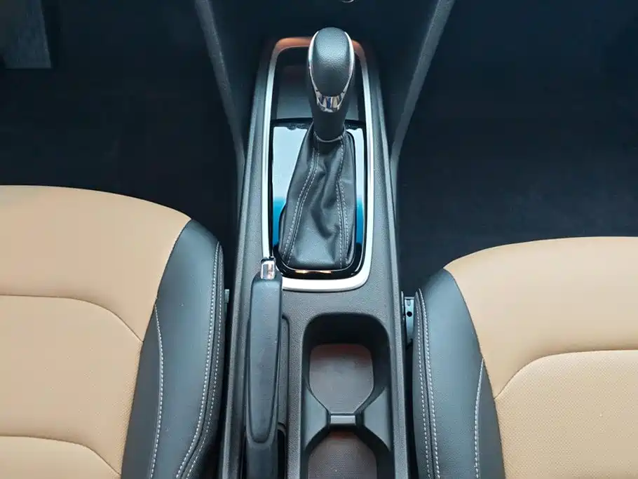 Chevrolet Monza 2020 — фото 16