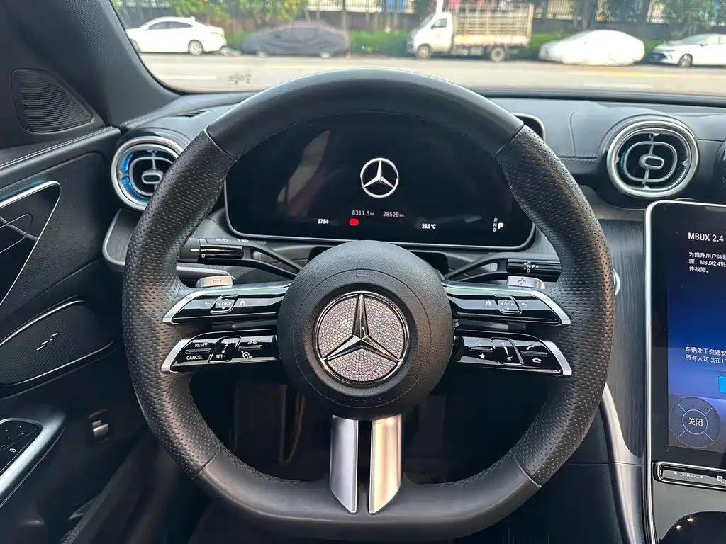 Mercedes-Benz C-Class 2023 — фото 8