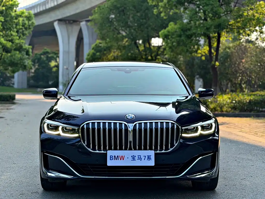 BMW 7 Series 2020 — фото 2