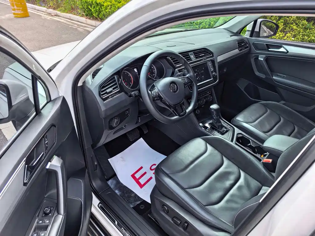 Volkswagen Tiguan L 2018 — фото 8
